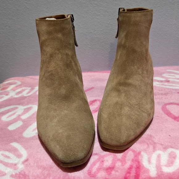 Women's Aquatalia Fuoco Suede Ankle Boots Champagne, Size 7.5M - Picture 2 of 16